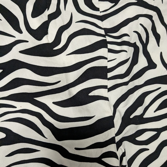 Set - Picture 6 of 7